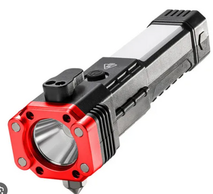 SafeTorch - La linterna que protege, ilumina y salva.