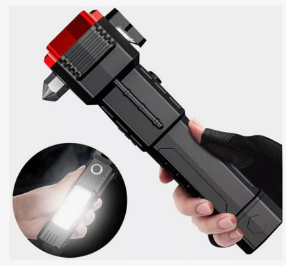 SafeTorch - La linterna que protege, ilumina y salva.
